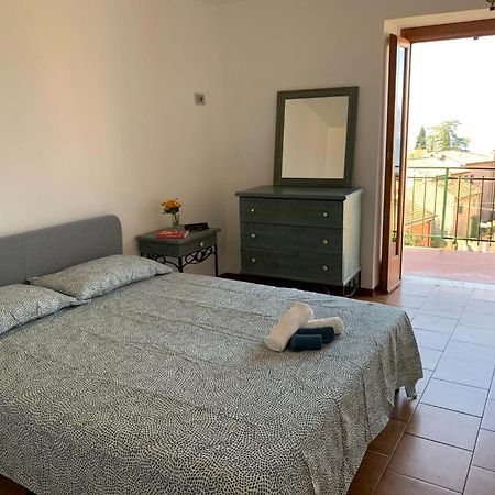 Casa Lisetta, 3-Room Apartment With Lake View Torri Del Benaco Eksteriør billede