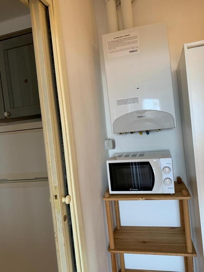 Casa Lisetta, 3-Room Apartment With Lake View Torri Del Benaco Eksteriør billede
