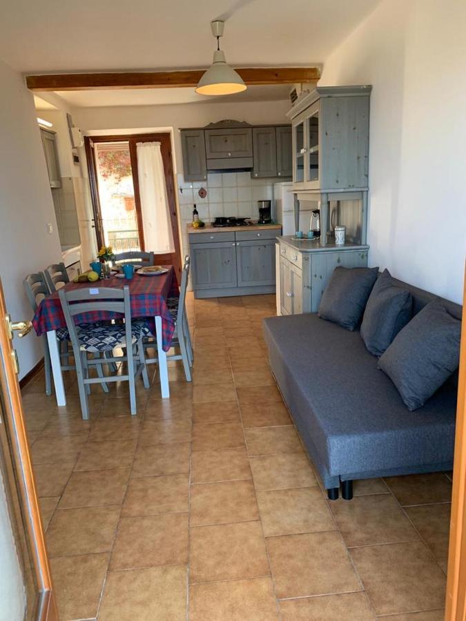 Casa Lisetta, 3-Room Apartment With Lake View Torri Del Benaco Eksteriør billede